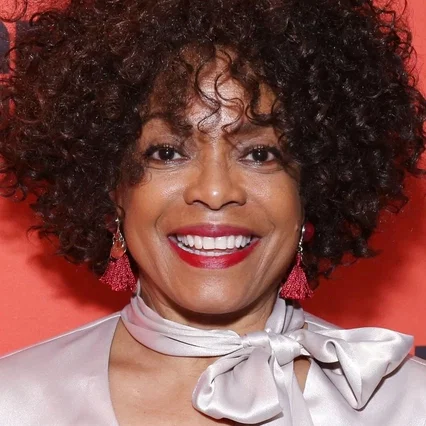  Denise Burse