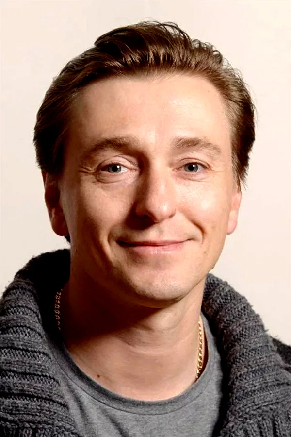  Сергей Безруков