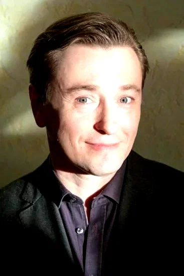  Сергей Безруков