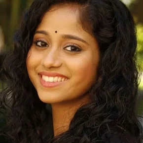 Photo star :  Krisha Kurup