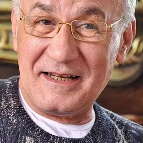 Photo star :  Ezzat Abu Ouf