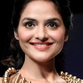 Photo star :  Madhoo
