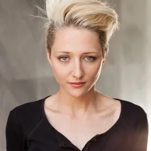  Martina Apostolova
