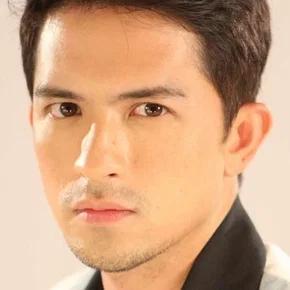 Photo star :  Dennis Trillo