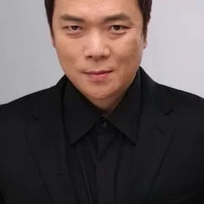 Photo star :  Bae Sung-il