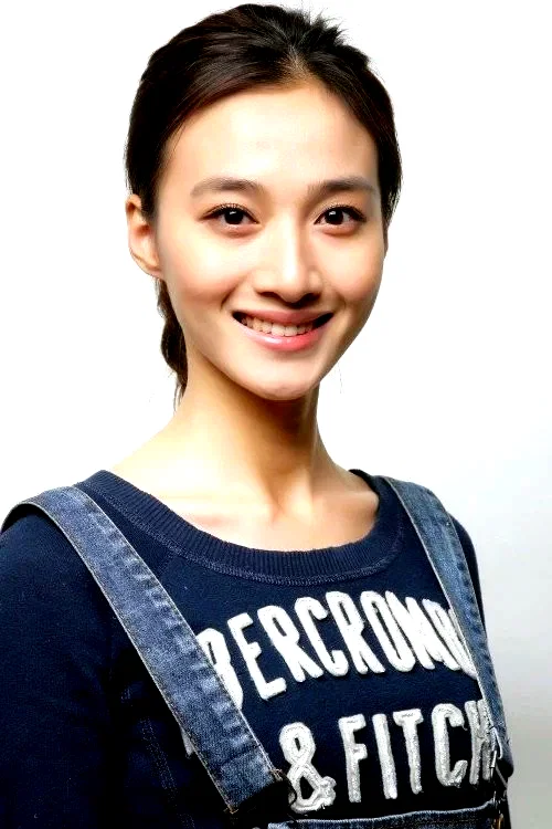  Joyce Feng