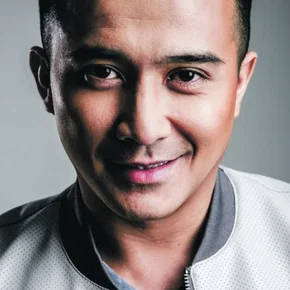 Photo star :  Aaron Aziz