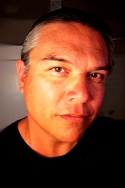  Brandon Oakes