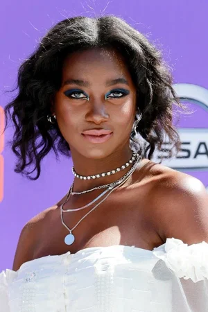  Mouna Traoré