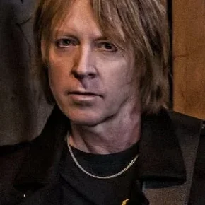Photo star :  Jeff Pilson