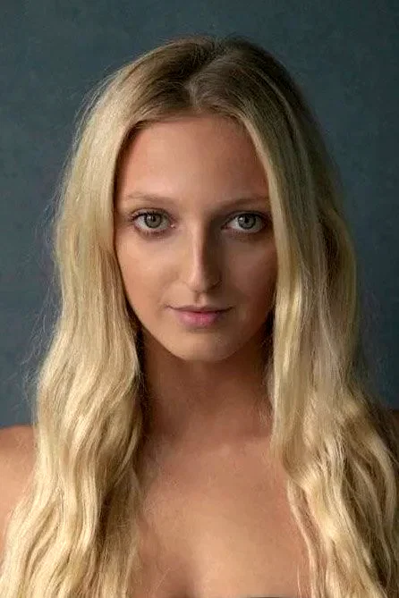  Georgia Hirst