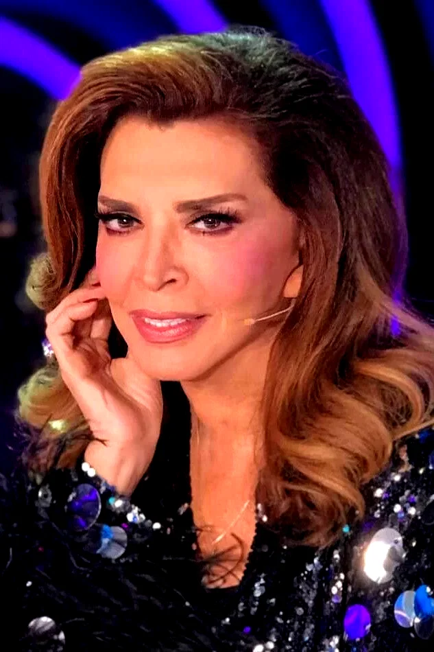  Mimi Denisi