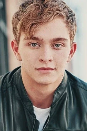  Gavin Lewis
