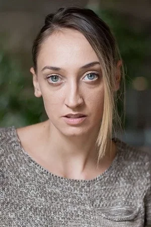  Ilona Brezoianu photo