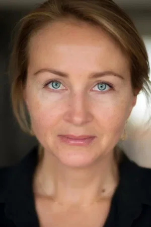  Christel Dewynter photo