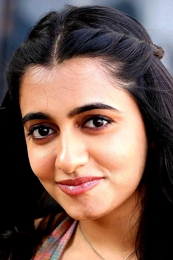  Maanasa Chaudhary