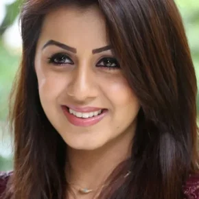Photo star :  Nikki Galrani