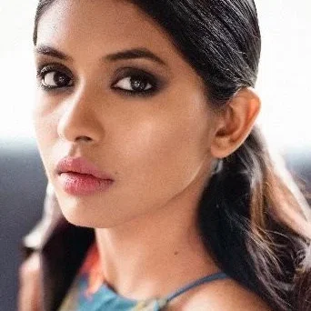  Anjali Patil