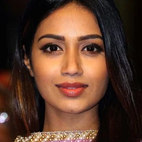 Photo star :  Nivetha Pethuraj