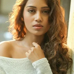 Photo star :  Nivetha Pethuraj