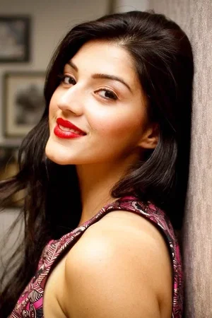  Mehreen Pirzada
