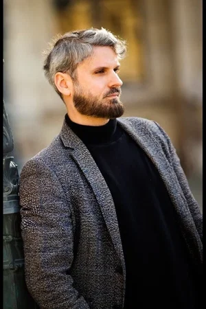  Mickael Perret photo