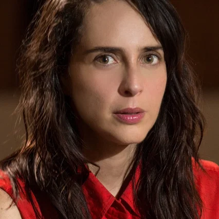  Irán Castillo