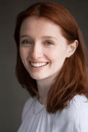 Poppy Gilbert photo