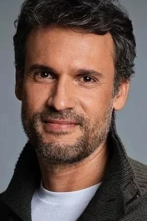  Yadier Fernández photo