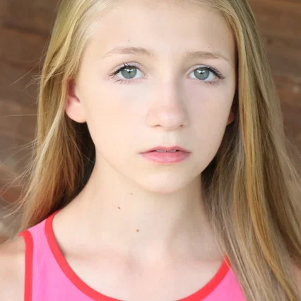  Emma Rayne Lyle
