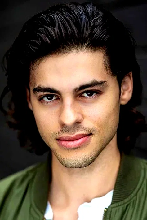  Chris Petrovski