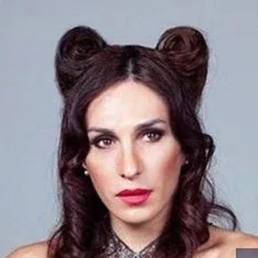 Photo star :  Mina Orfanou