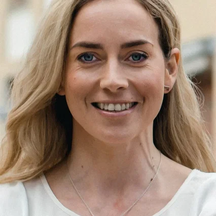  Iina Kuustonen