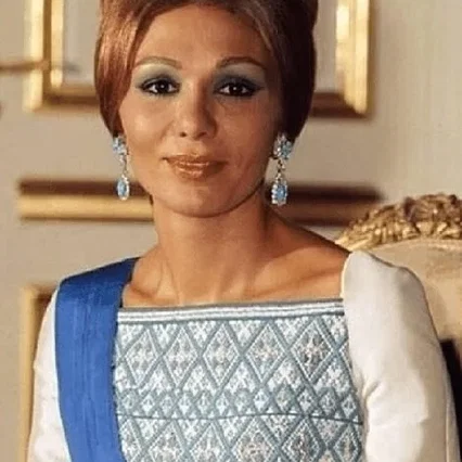  Farah Pahlavi
