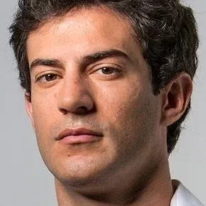 Photo star : Nadav Nates