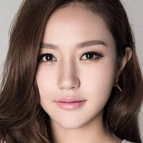 Photo star :  Han Yuqin