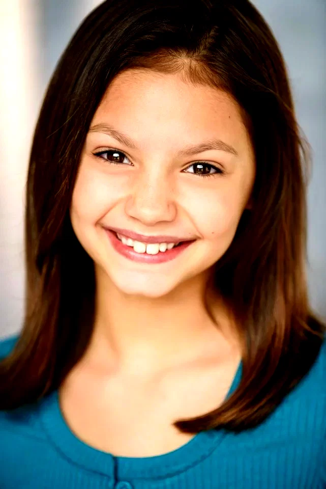  Samantha Lorraine