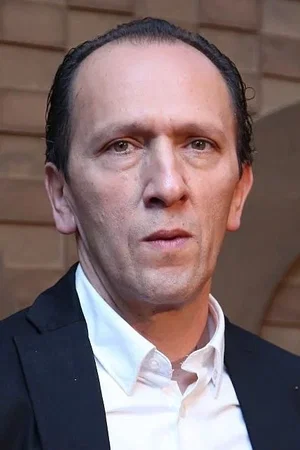 Carlos Aragon photo