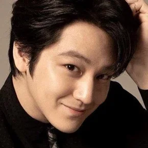 Photo star :  Kim Bum