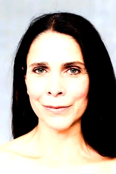  Ruth Amarante