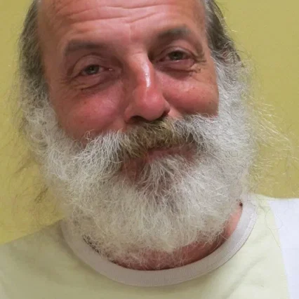  Daniel Gros