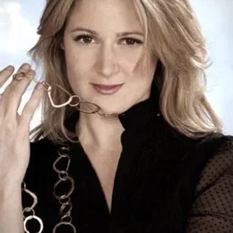  Lisa Galantini