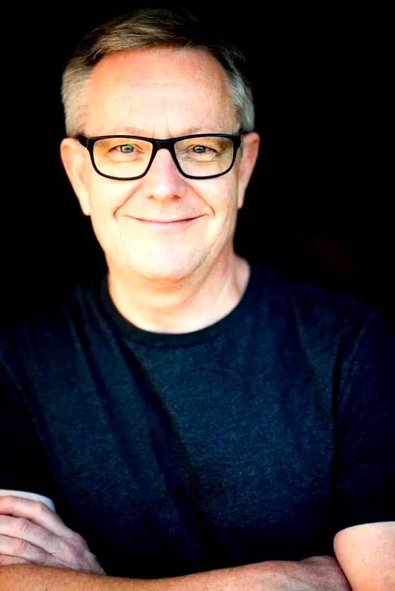 Jonathan Biggins