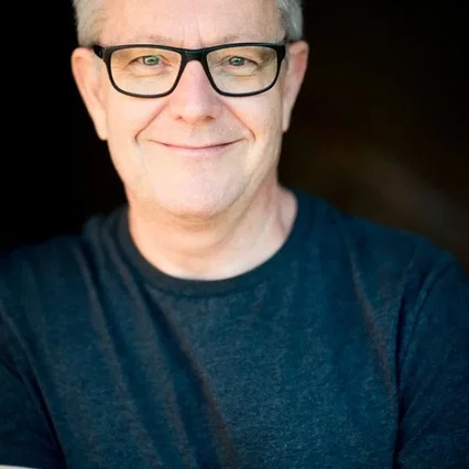Jonathan Biggins