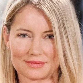 Photo star : Cynthia Watros
