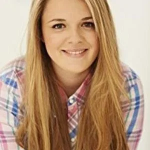  Phoebe Givron-Taylor
