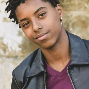 Photo star :  Mekonnen Knife