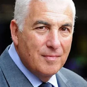 Photo star :  Mitch Winehouse