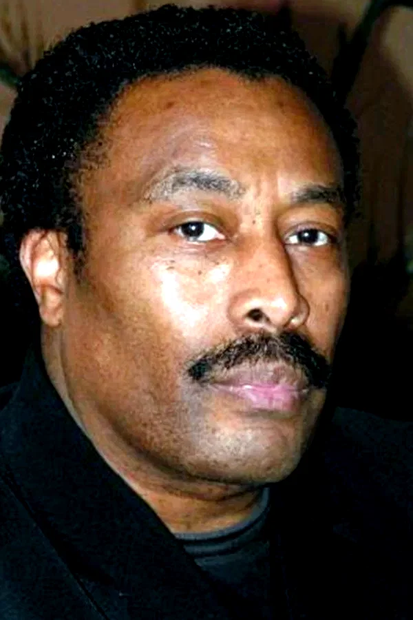  Pierre Saintons