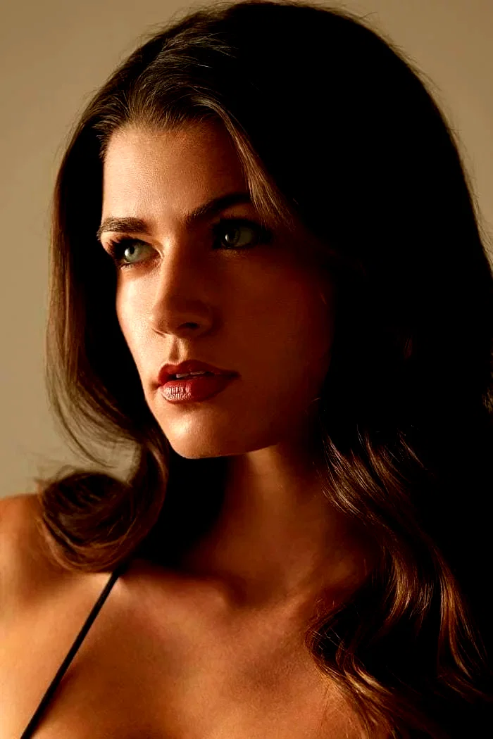  Maria Taylor